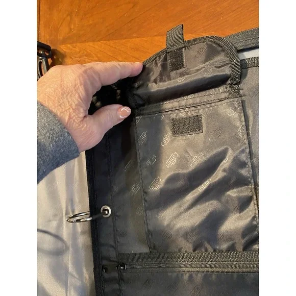 Case-it Zipper Binder, 3-Ring, Handle and Shoulder Strap, Red & Gray - Picture 12 of 16